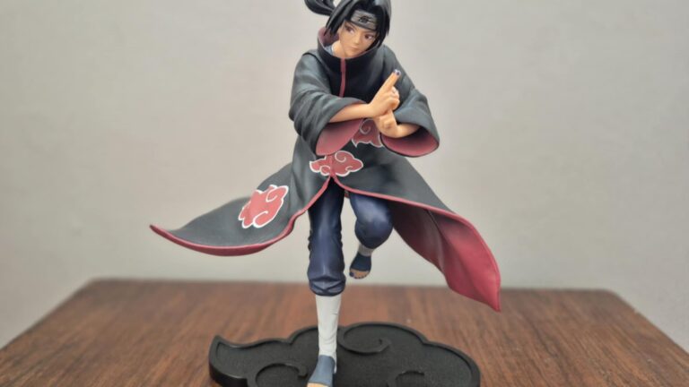 itachi uchiha figurine