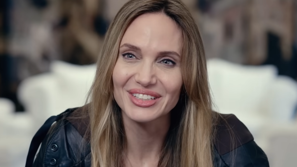 angelina jolie coutures